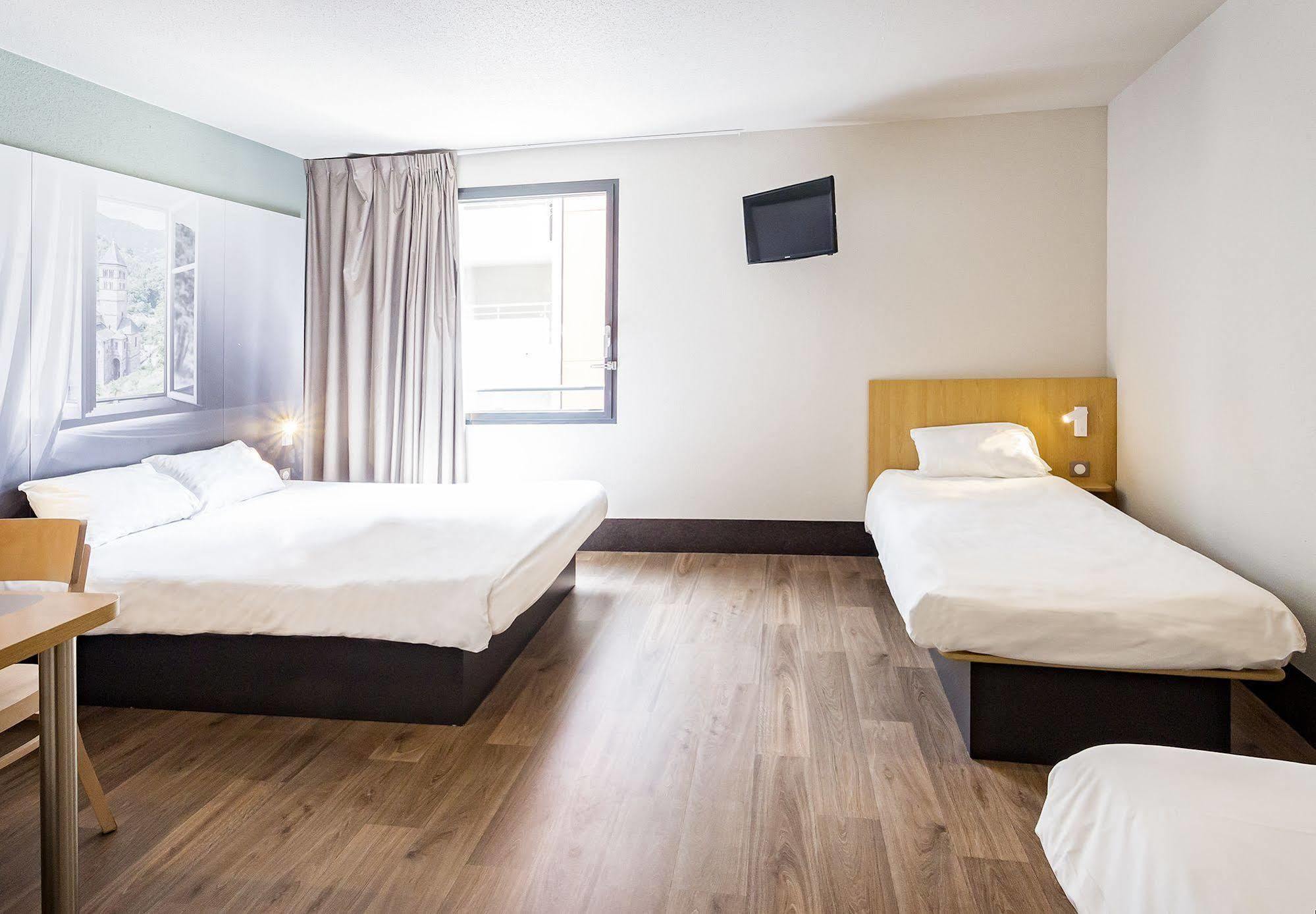 Hotel Centre Canal Du Midi 3*